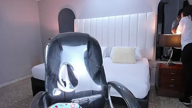 Snapshot of vanity_sex chatting on 7, 11, 2025 vanity sex online show from 7, 11, 2025