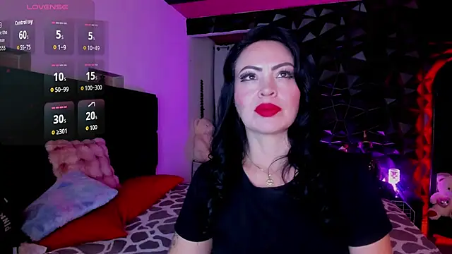 Snapshot of charlottemeyerr chatting on 24, 11, 2025 charlottemeyerr online show from 24, 11, 2025