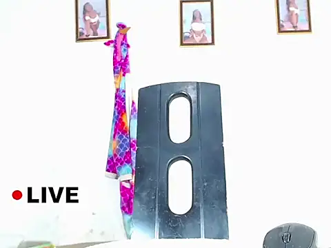 Snapshot of KandyHot_ chatting on 30, 10, 2025 KandyHot online show from 30, 10, 2025