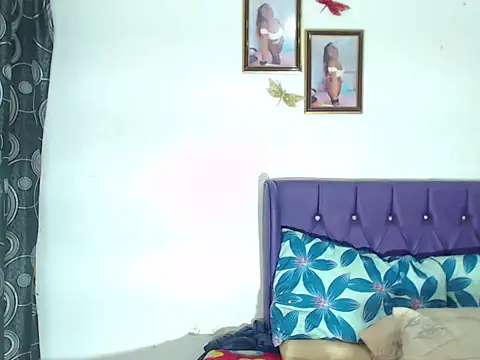 Snapshot of KandyHot_ chatting on 15, 2, 2026 KandyHot online show from 15, 2, 2026