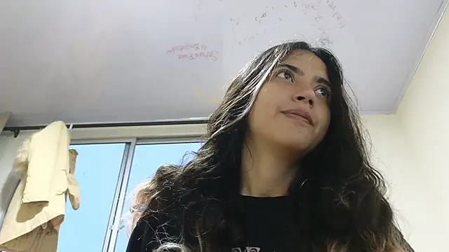 Snapshot of ViolettaSummer chatting on 21, 2, 2025 ViolettaSummer online show from 21, 2, 2025