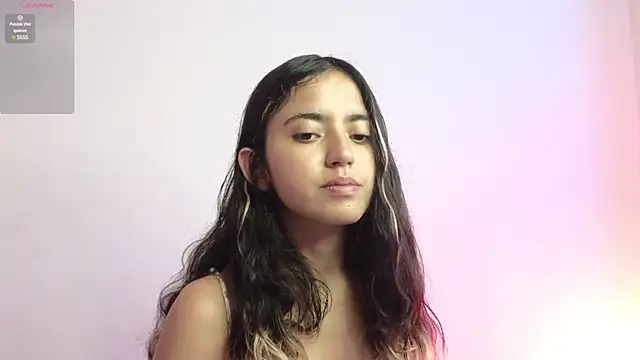 Snapshot of ViolettaSummer chatting on 1, 3, 2025 ViolettaSummer online show from 1, 3, 2025