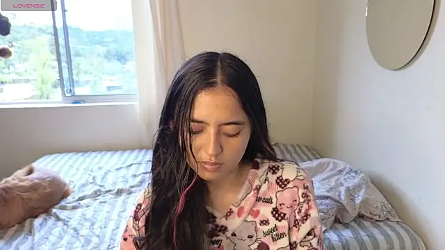 Snapshot of ViolettaSummer chatting on 16, 11, 2025 ViolettaSummer online show from 16, 11, 2025