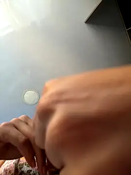 Snapshot of ViolettaSummer chatting on 3, 12, 2025 ViolettaSummer online show from 3, 12, 2025