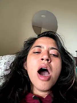 Snapshot of ViolettaSummer chatting on 13, 12, 2025 ViolettaSummer online show from 13, 12, 2025