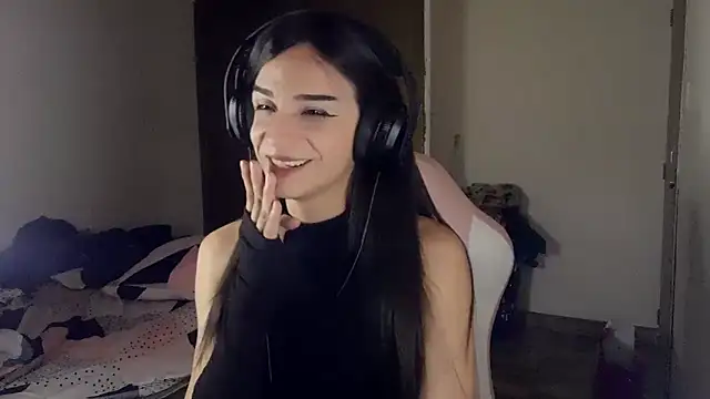 Dollbehavior  online show from 3, 4, 2026