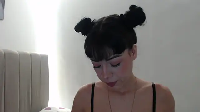 Snapshot of Caribbean_beauty_ chatting on 4, 10, 2025 Caribbean beauty  online show from 4, 10, 2025