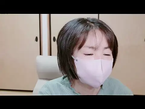 Snapshot of xxArisaxx chatting on 13, 11, 2025 xxArisaxx online show from 13, 11, 2025