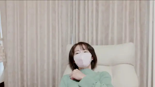 Snapshot of xxArisaxx chatting on 18, 11, 2025 xxArisaxx online show from 18, 11, 2025