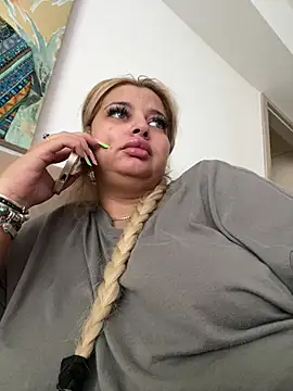 Snapshot of AllysonK chatting on 15, 7, 2026 AllysonK online show from 15, 7, 2026