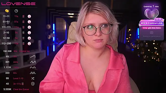 CoolTatis online show from 3, 1, 2025