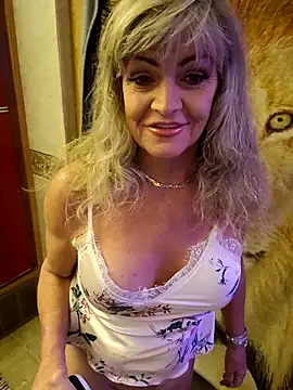 annika lately online show from 11, 10, 2025