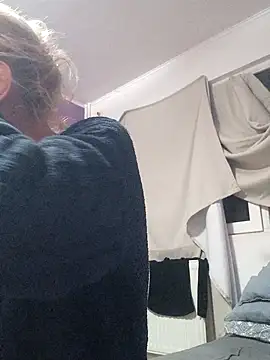 BritneyHudson online show from 3, 2, 2026