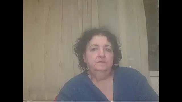 Snapshot of maturekorine chatting on 12, 11, 2025 maturekorine online show from 12, 11, 2025