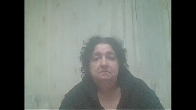 Snapshot of maturekorine chatting on 17, 12, 2025 maturekorine online show from 17, 12, 2025