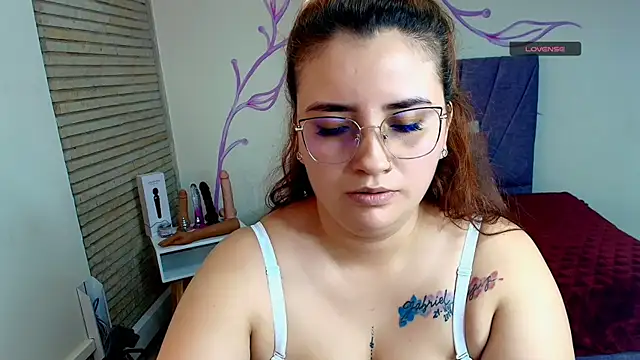 Snapshot of ZaraNolimits_ chatting on 2, 12, 2024 ZaraNolimits online show from 2, 12, 2024