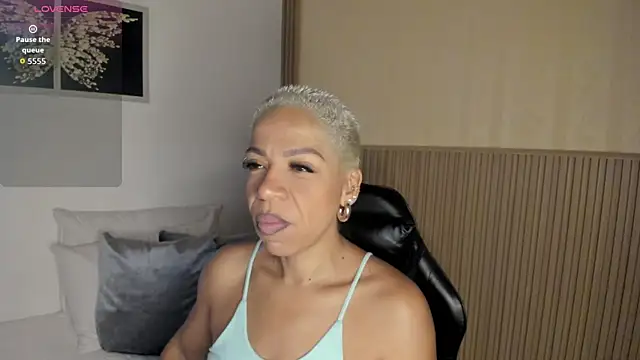 summer night  online show from 10, 2, 2026