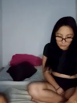 KarameloVzla online show from 17, 12, 2025