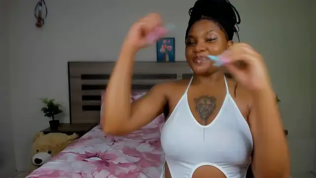 Renee-18 online show from 5, 12, 2024