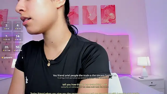 Snapshot of Emily_roux chatting on 4, 2, 2025 Emily roux online show from 4, 2, 2025