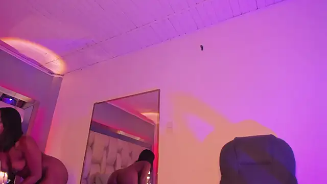 EmilyHaan online show from 15, 1, 2025