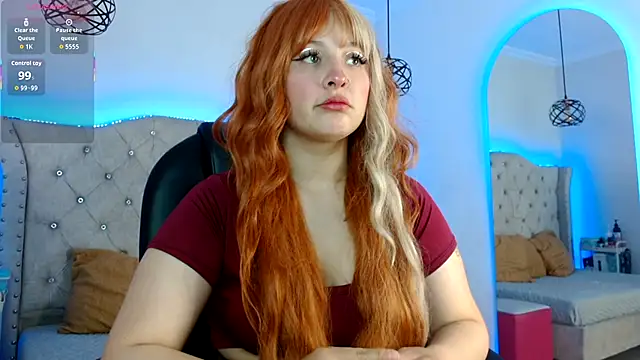 Charlotte Jones   online show from 15, 12, 2025