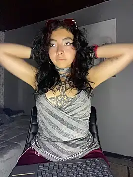  Gothiccbitch  online show from 7, 3, 2025