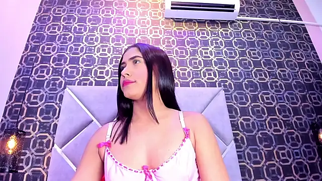 Snapshot of CherryBlossom23 chatting on 17, 11, 2025 CherryBlossom23 online show from 17, 11, 2025