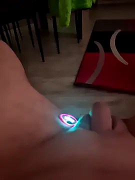 Szeltolo001 online show from 7, 3, 2026