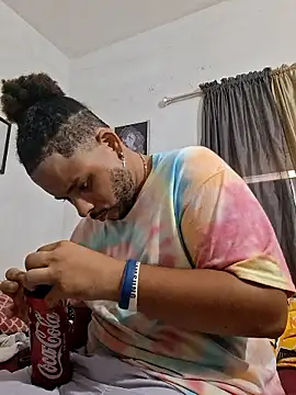 Snapshot of Dj-yefri-pauta chatting on 4, 11, 2025 Dj-yefri-pauta online show from 4, 11, 2025