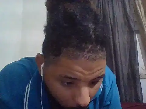 Snapshot of Dj-yefri-pauta chatting on 13, 11, 2025 Dj-yefri-pauta online show from 13, 11, 2025