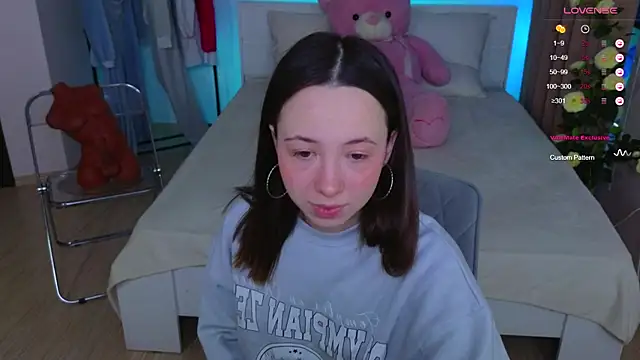 Snapshot of Hayle_Hill chatting on 4, 2, 2025 Hayle Hill online show from 4, 2, 2025