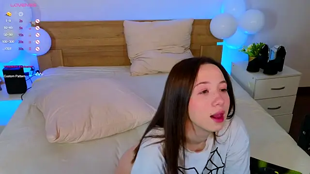 Snapshot of Hayle_Hill chatting on 24, 2, 2025 Hayle Hill online show from 24, 2, 2025