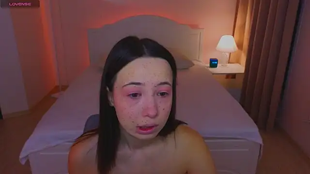 Snapshot of Hayle_Hill chatting on 9, 11, 2025 Hayle Hill online show from 9, 11, 2025