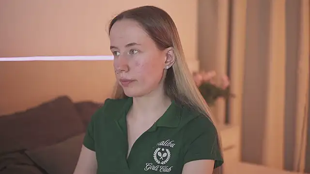 Snapshot of Cassie_Kelman chatting on 4, 3, 2025 Cassie Kelman online show from 4, 3, 2025