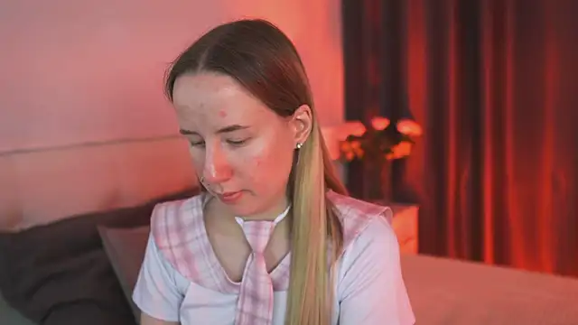 Snapshot of Cassie_Kelman chatting on 7, 3, 2025 Cassie Kelman online show from 7, 3, 2025