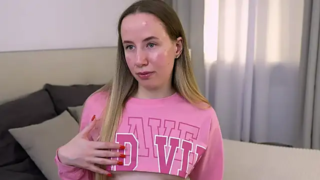 Snapshot of Cassie_Kelman chatting on 13, 10, 2025 Cassie Kelman online show from 13, 10, 2025