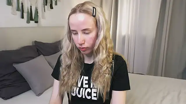 Cassie Kelman online show from 14, 4, 2026