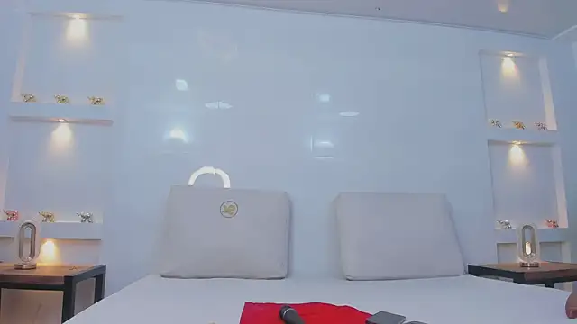 Dalia-Prada online show from 8, 4, 2026