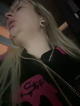 Teya moon  online show from 27, 2, 2025