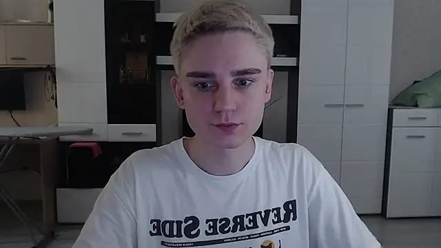 angryzan online show from 4, 3, 2025