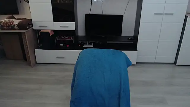 angryzan online show from 8, 10, 2025