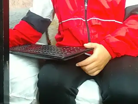 hairy pussywet online show from 5, 2, 2025