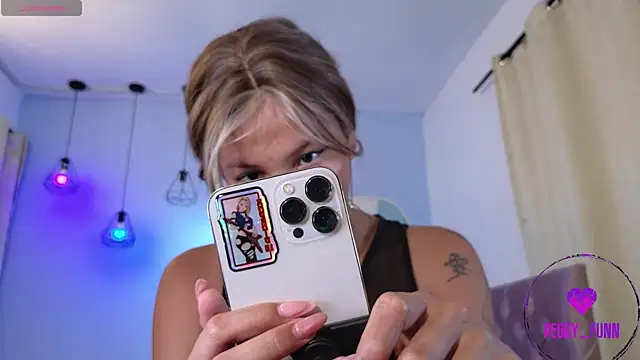 Peggy Funn online show from 19, 1, 2025