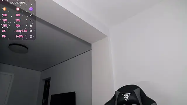 MakiimaStar online show from 9, 10, 2025