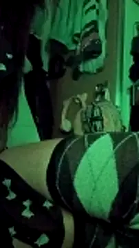 whitetrashdirtyslut online show from 21, 12, 2025