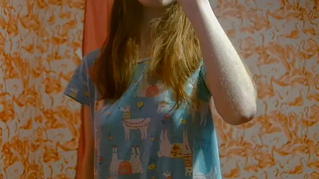 strawberrysmoothie online show from 7, 12, 2024