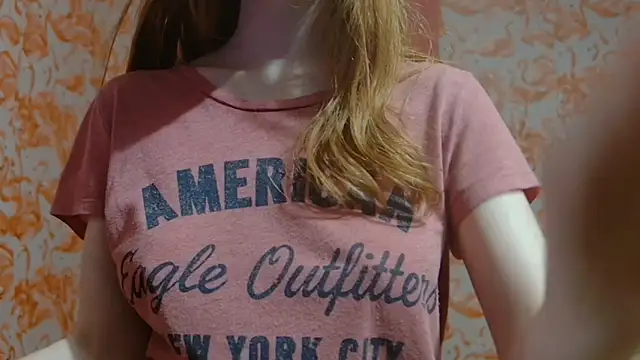 strawberrysmoothie online show from 17, 12, 2024