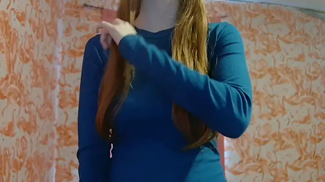 strawberrysmoothie online show from 24, 10, 2025