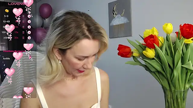 Vanessa Nowak online show from 8, 3, 2025